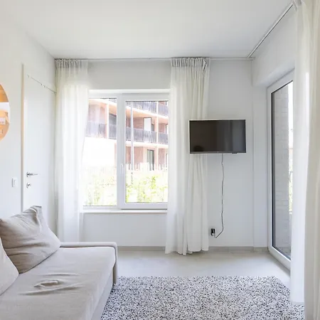 Apartment C 02 *